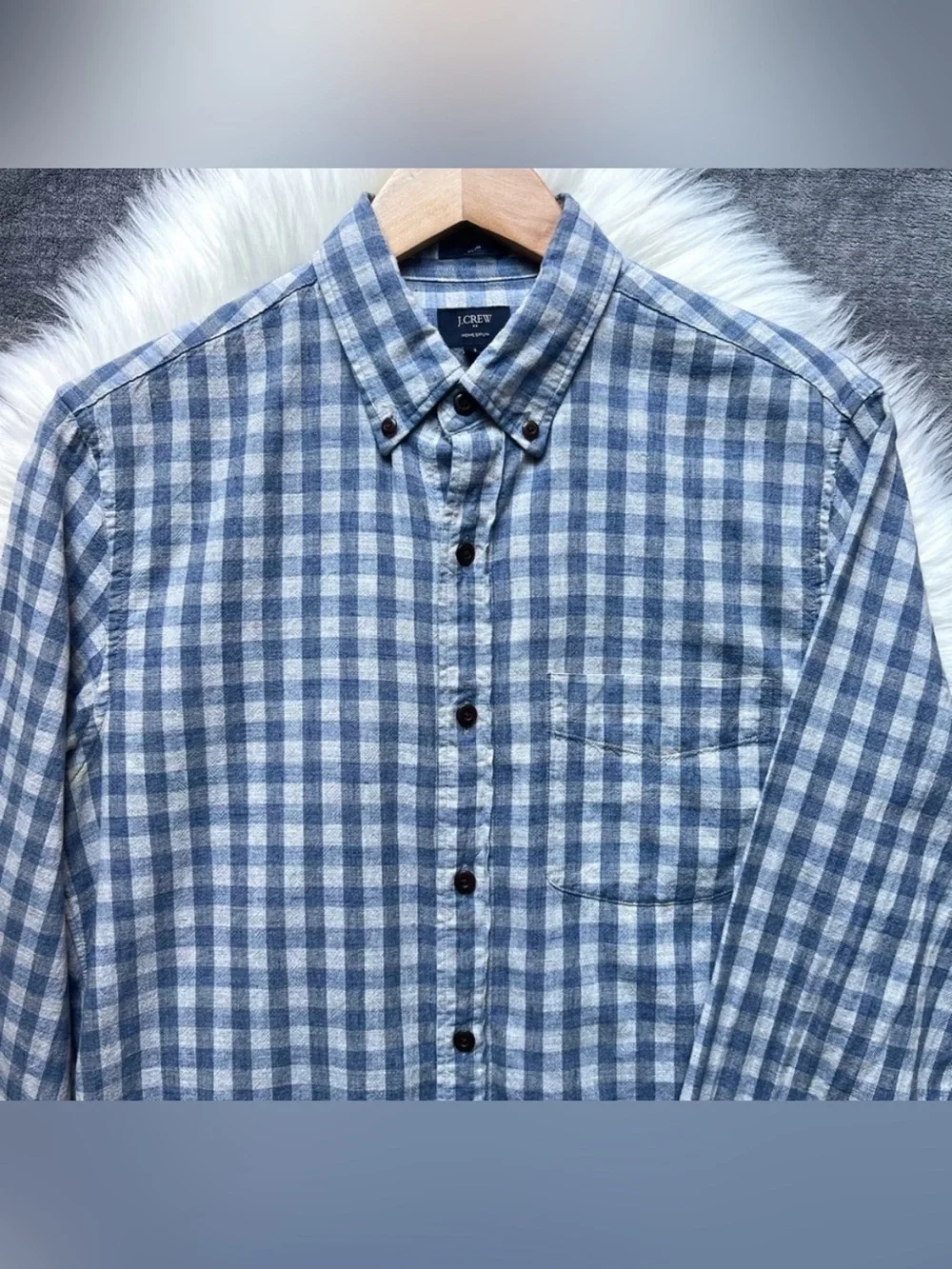 J. Crew Men’s Blue and White Gingham Button-Down Shirt Sz S Homespun 100% Cotton